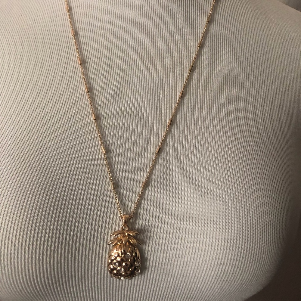Pineapple pendant necklace